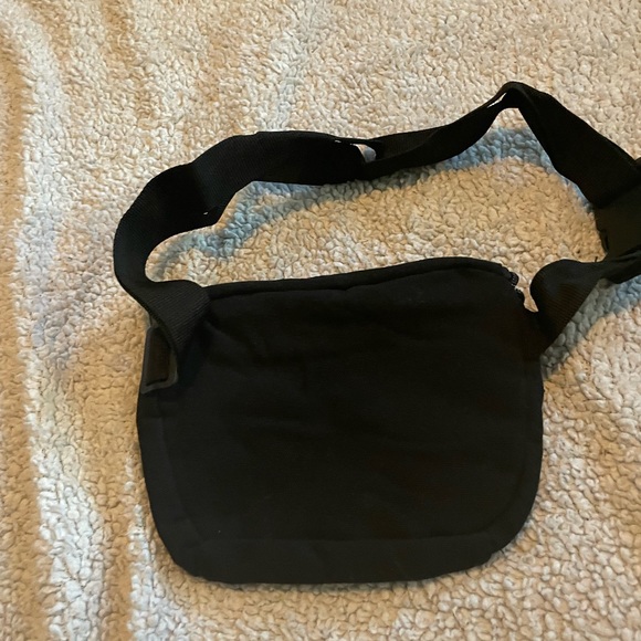 58. Fanny pack